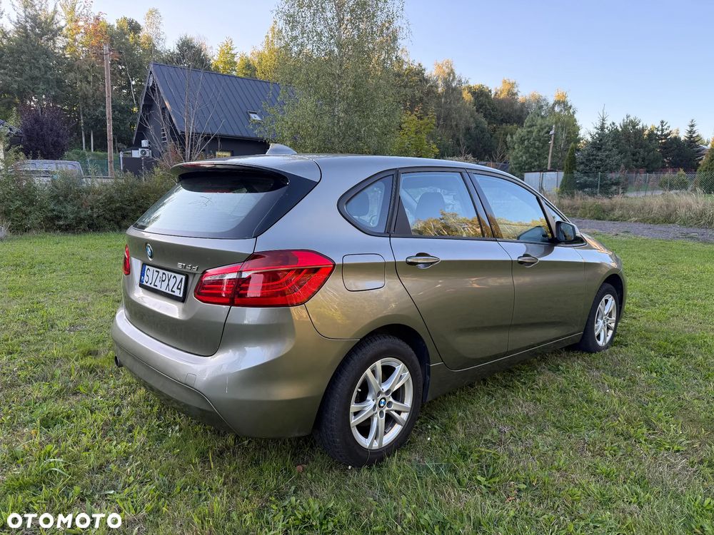 BMW Seria 2 216d Sport Line - 7