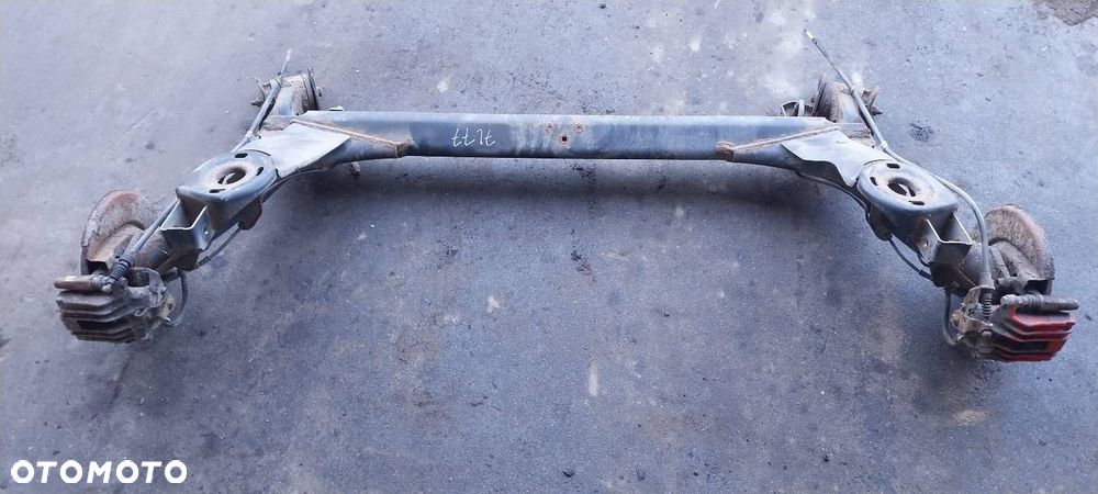 BELKA OŚ ZAWIESZENIA TYŁ TARCZE Z ABS SEAT LEON I - 1