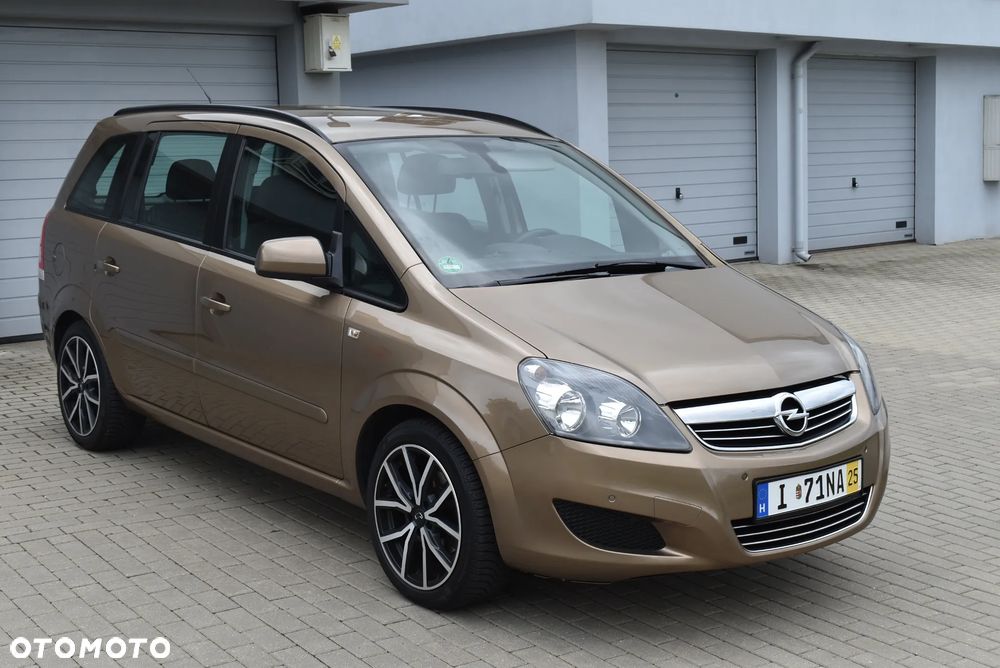 Opel Zafira - 17