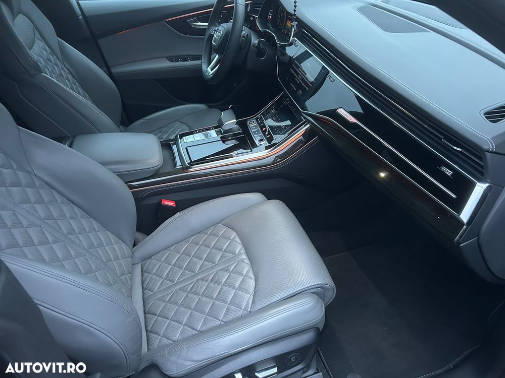 Audi Q8 3.0 55 TFSI e quattro Tiptronic - 7