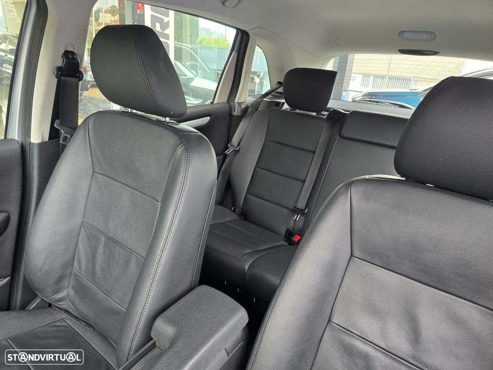 Mercedes-Benz B 180 - 19