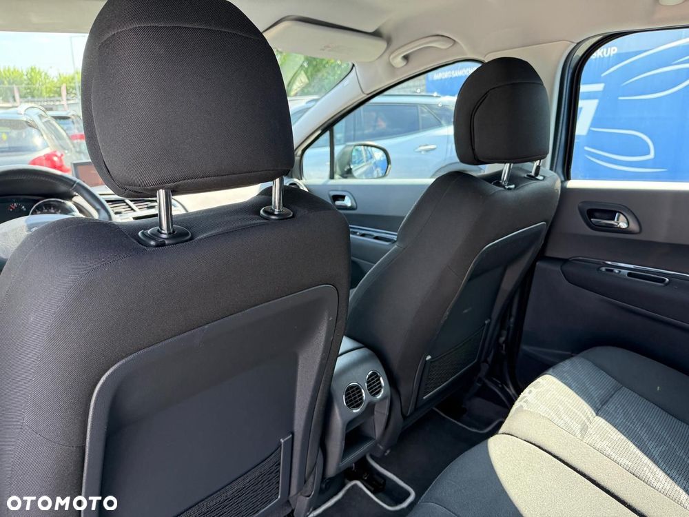 Peugeot 3008 - 13