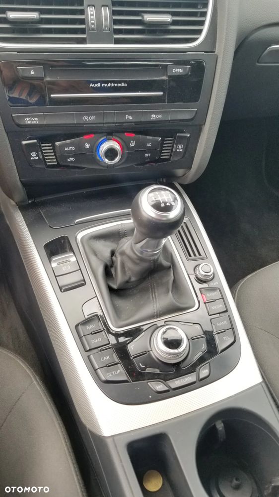 Audi A4 Avant 2.0 TDI DPF quattro S line Sportpaket - 17