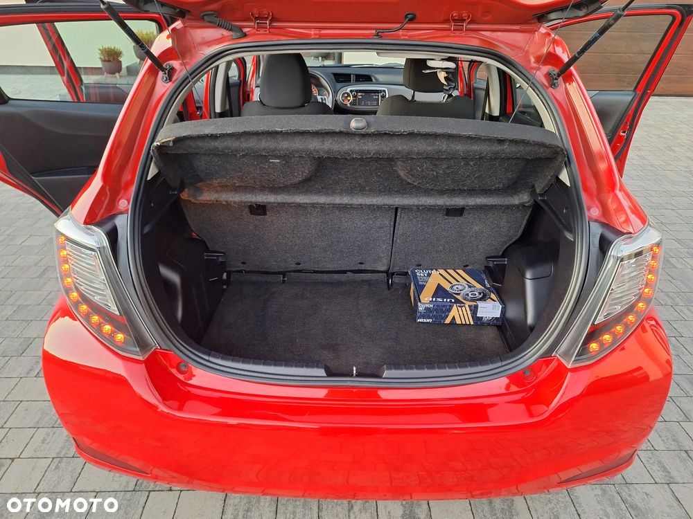 Toyota Yaris 1.0 Premium - 26