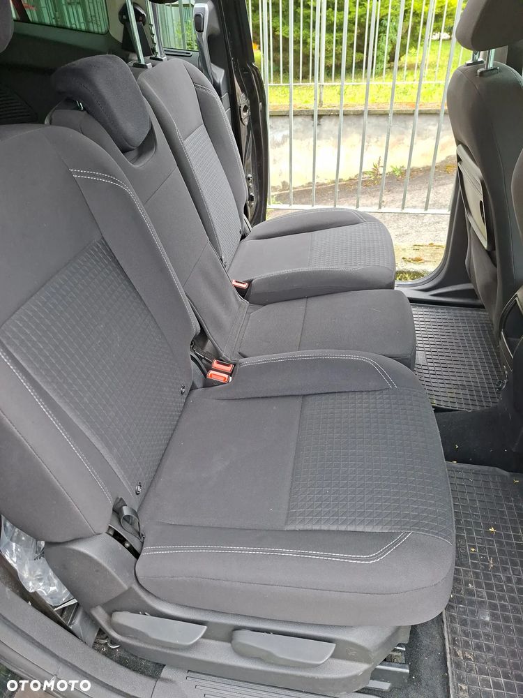 Ford Grand C-MAX Gr 1.5 TDCi Titanium - 17