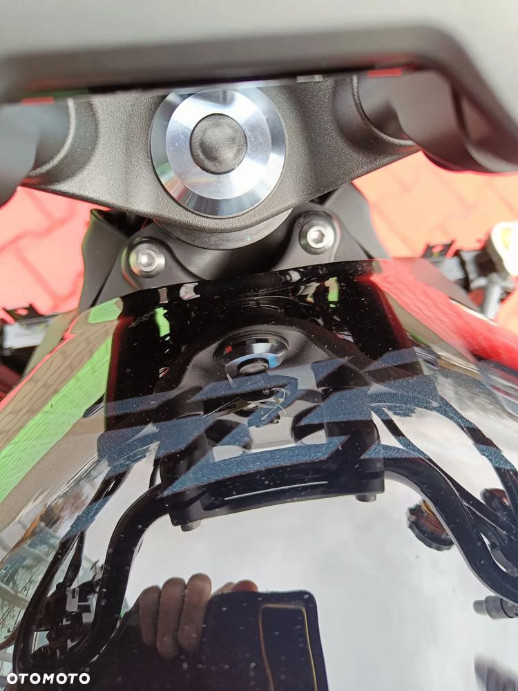 Kawasaki Z 900 RS - 22