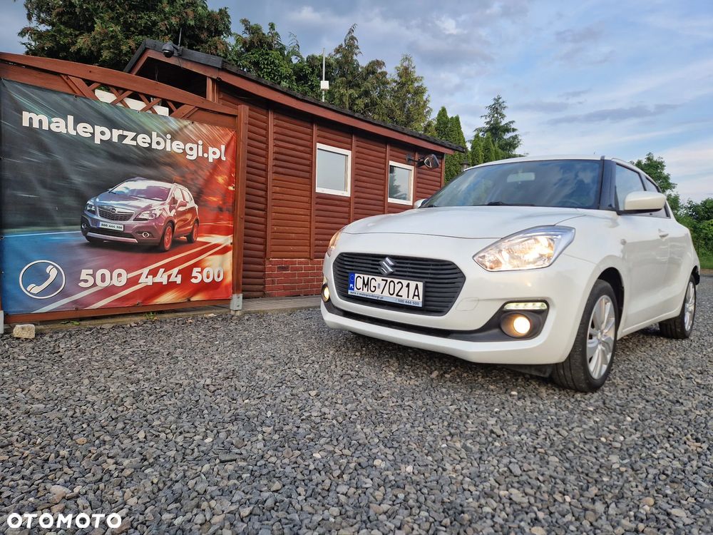 Suzuki Swift 1.2 Premium Plus - 3
