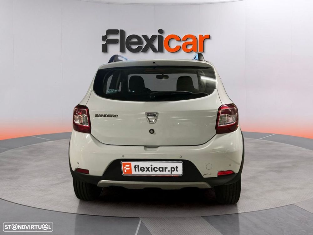 Dacia Sandero - 8