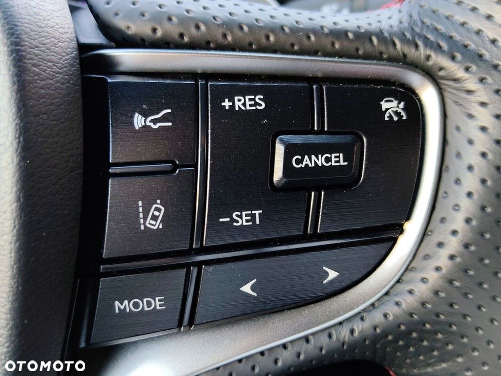 Lexus ES 300h F Sport Edition - 29