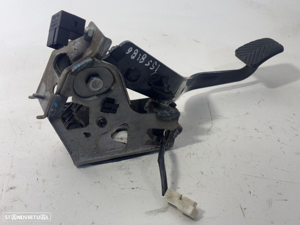 Pedal Embraiagem KIA CARENS IV REF. 32802A4200 - 3