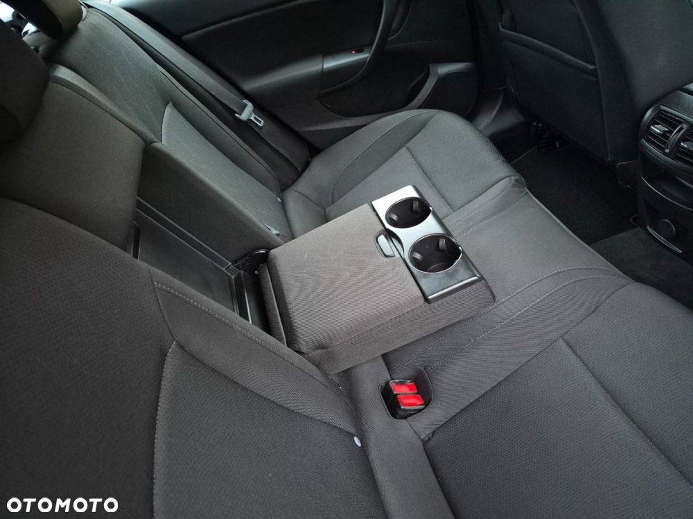 Opel Insignia - 21