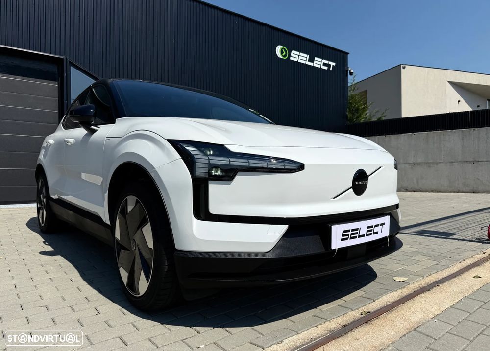 Volvo EX 30 69 kWh Single Motor Extended Range Core — fotografia 15