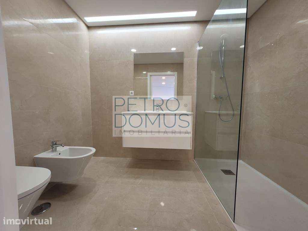 APARTAMENTO T2 NOVO PARA ARRENDAMENTO SETE RIOS, CAMPOLIDE - Grande imagem: 4/23