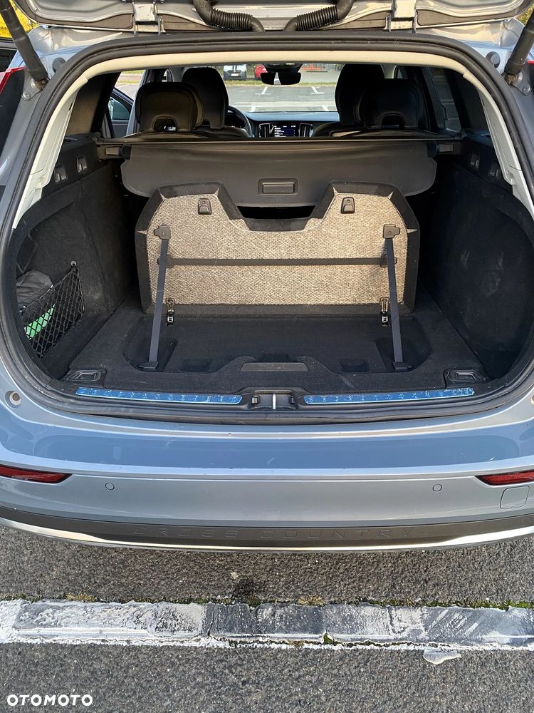 Volvo V60 Cross Country Plus B4 D AWD - 22