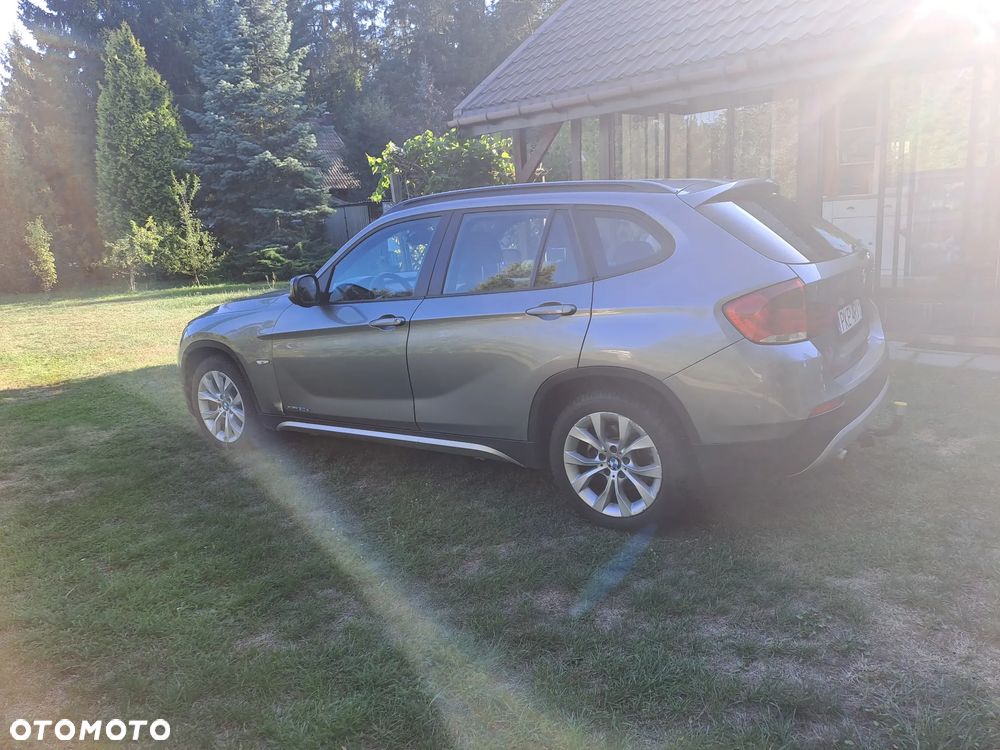 BMW X1 xDrive18d xLine - 4