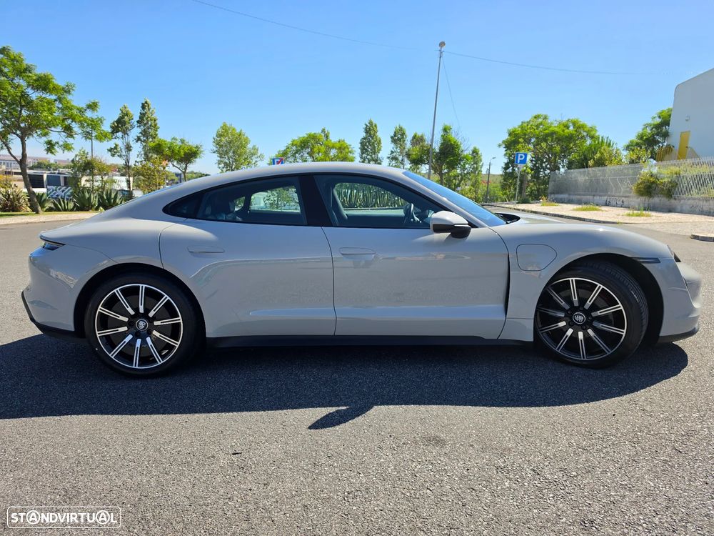 Porsche Taycan 4S - 6