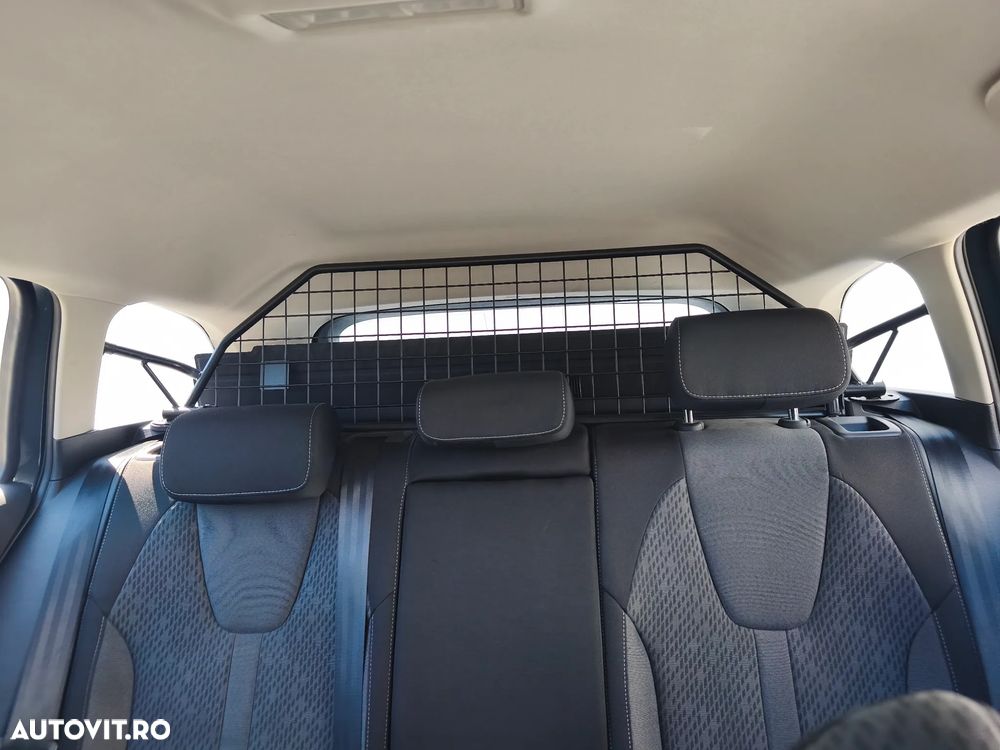 Skoda Octavia Combi 2.0 TDI DSG Style - 33