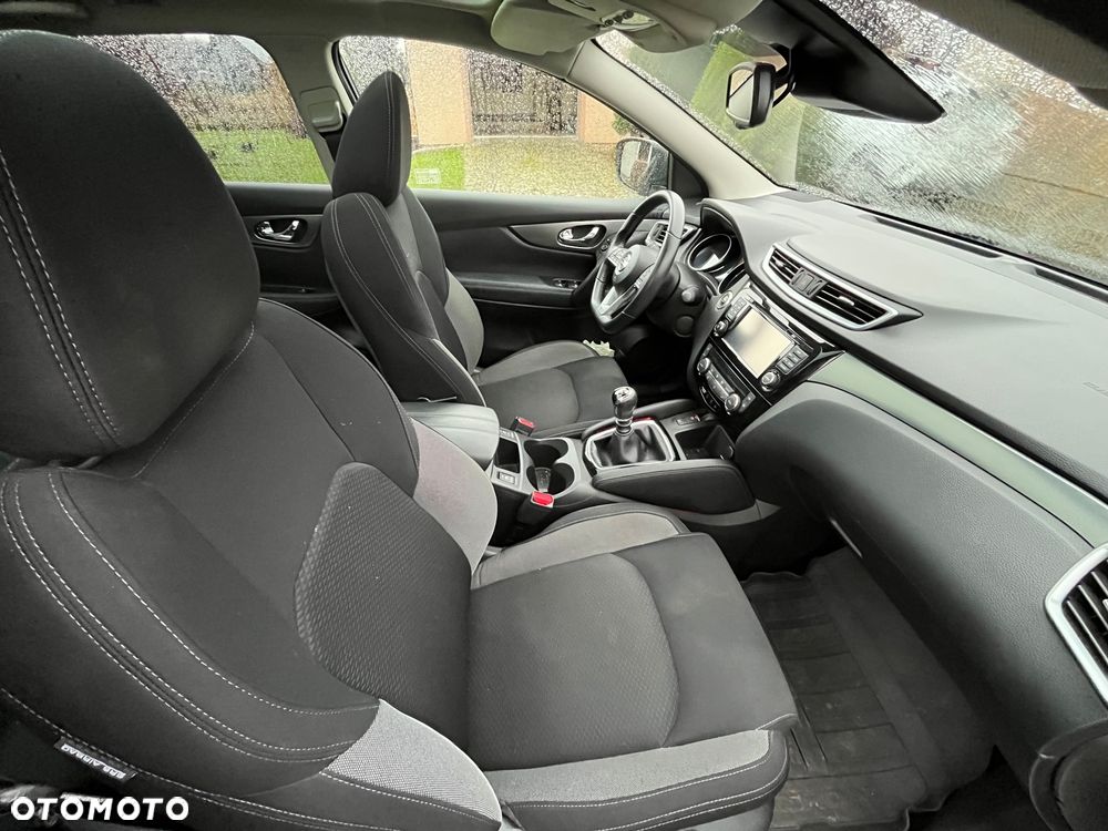 Nissan Qashqai 1.5 dCi N-CONNECTA - 12