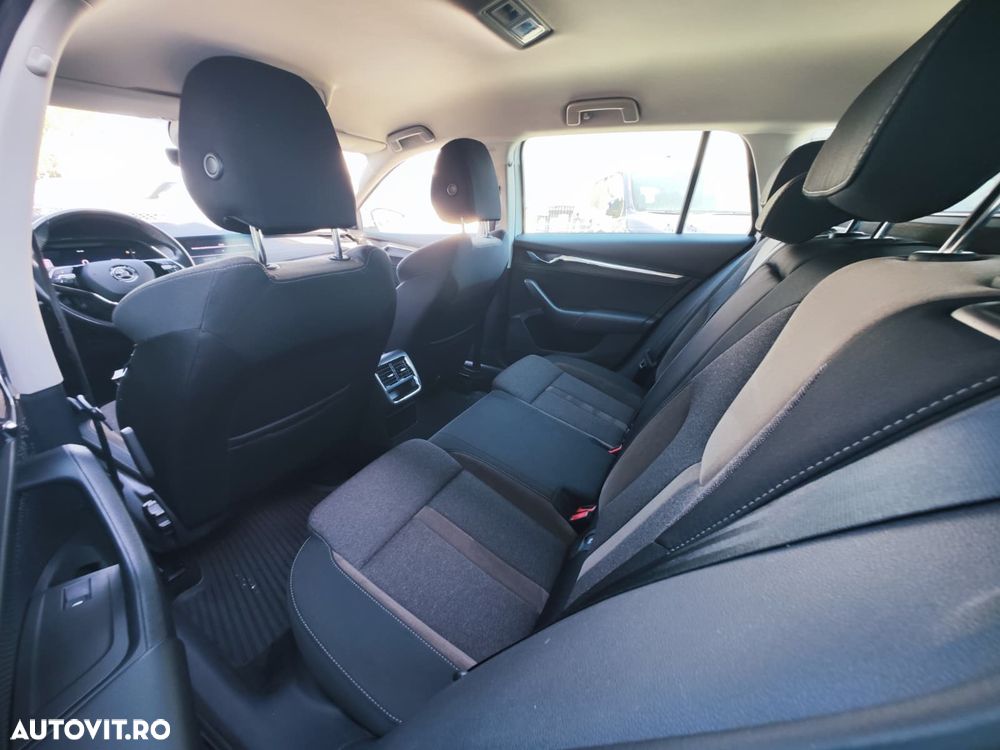 Skoda Octavia 2.0 TDI DSG 4X4 Scout - 15