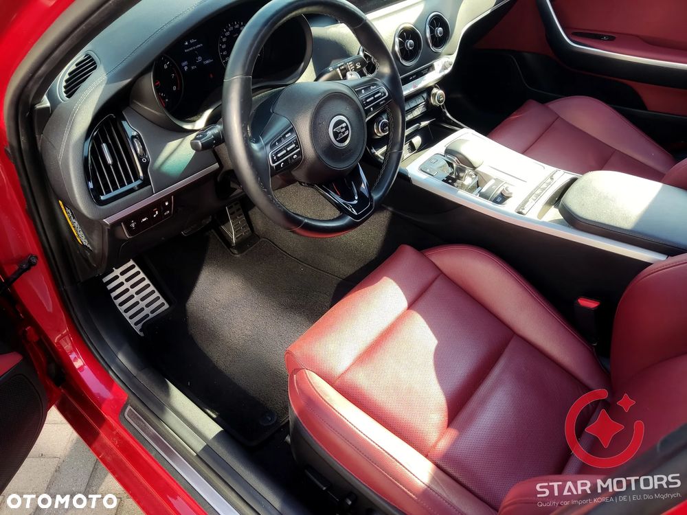 Kia Stinger - 16