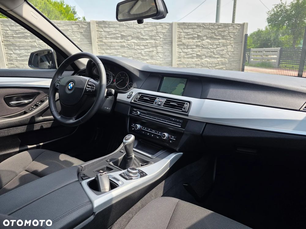 BMW Seria 5 520d - 8