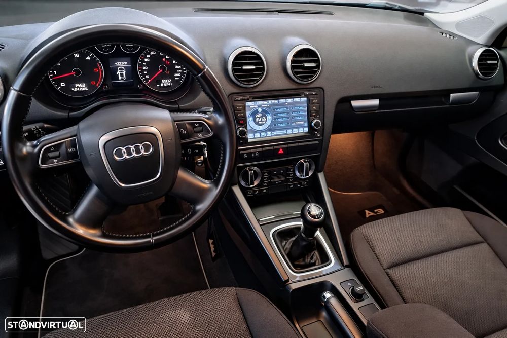 Audi A3 1.6 TDI Sport - 13