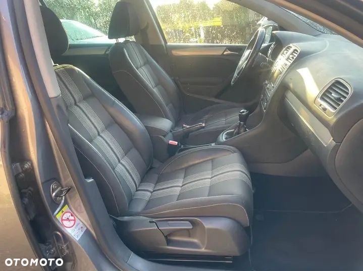 Volkswagen Golf 2.0 TDI DPF 4Motion MATCH - 14