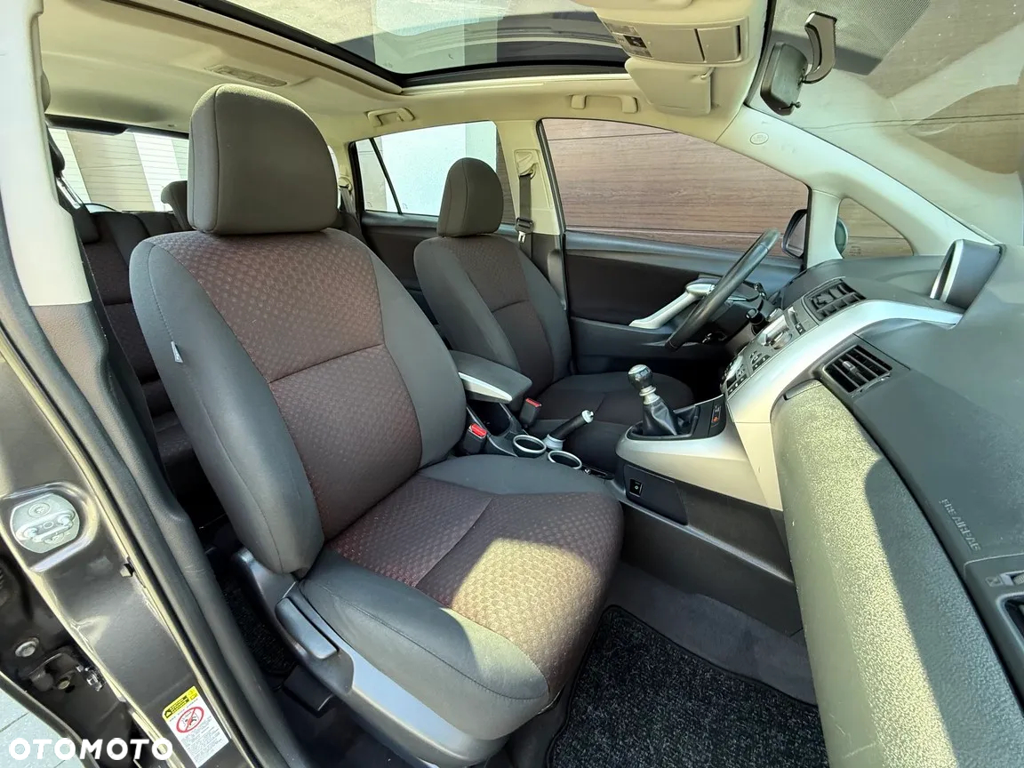 Toyota Verso 1.8 Edition - 26