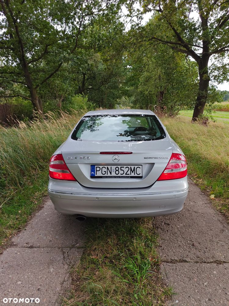 Mercedes-Benz CLK - 8