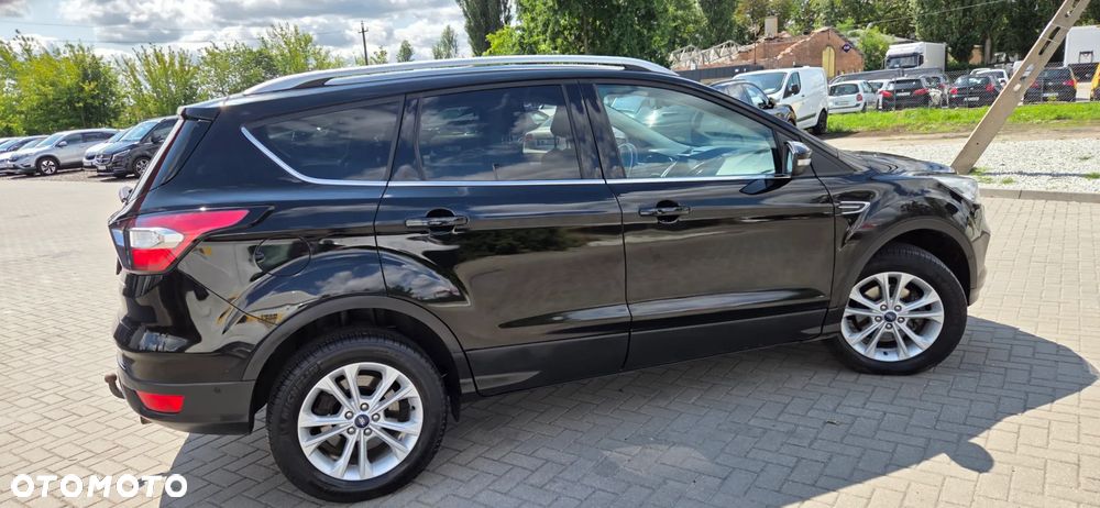 Ford Kuga 1.5 EcoBoost 2x4 Titanium - 17