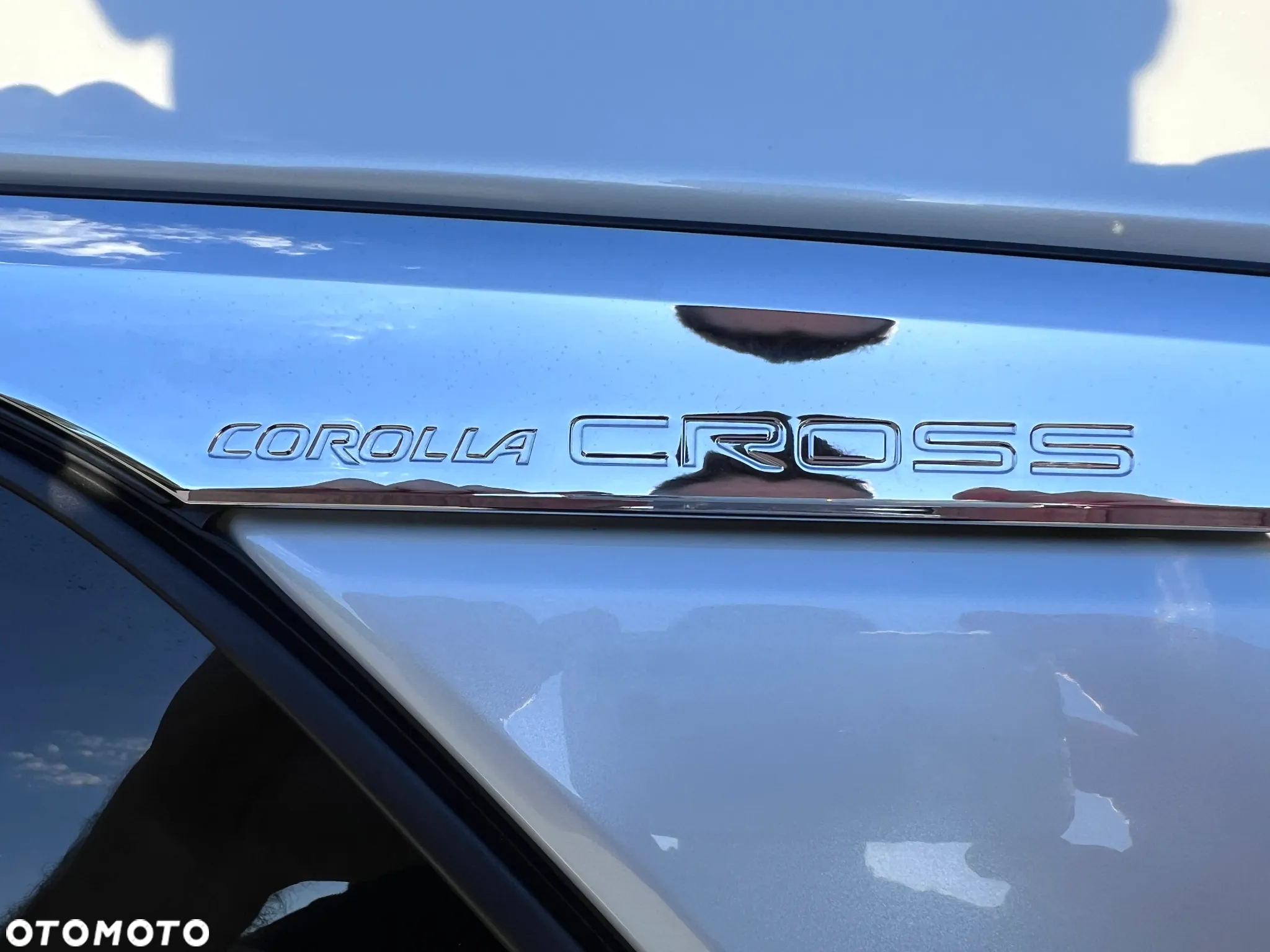 Toyota Corolla Cross 2.0 Hybrid Premiere Edition AWD - 33