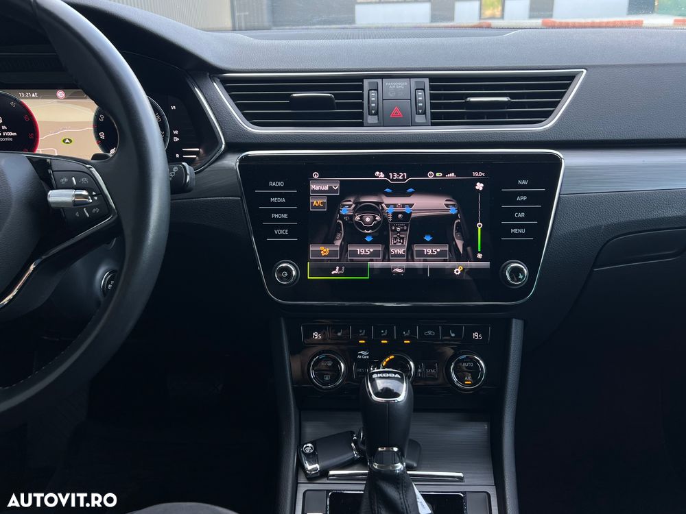 Skoda Superb 2.0 TDI DSG Premium Edition - 15