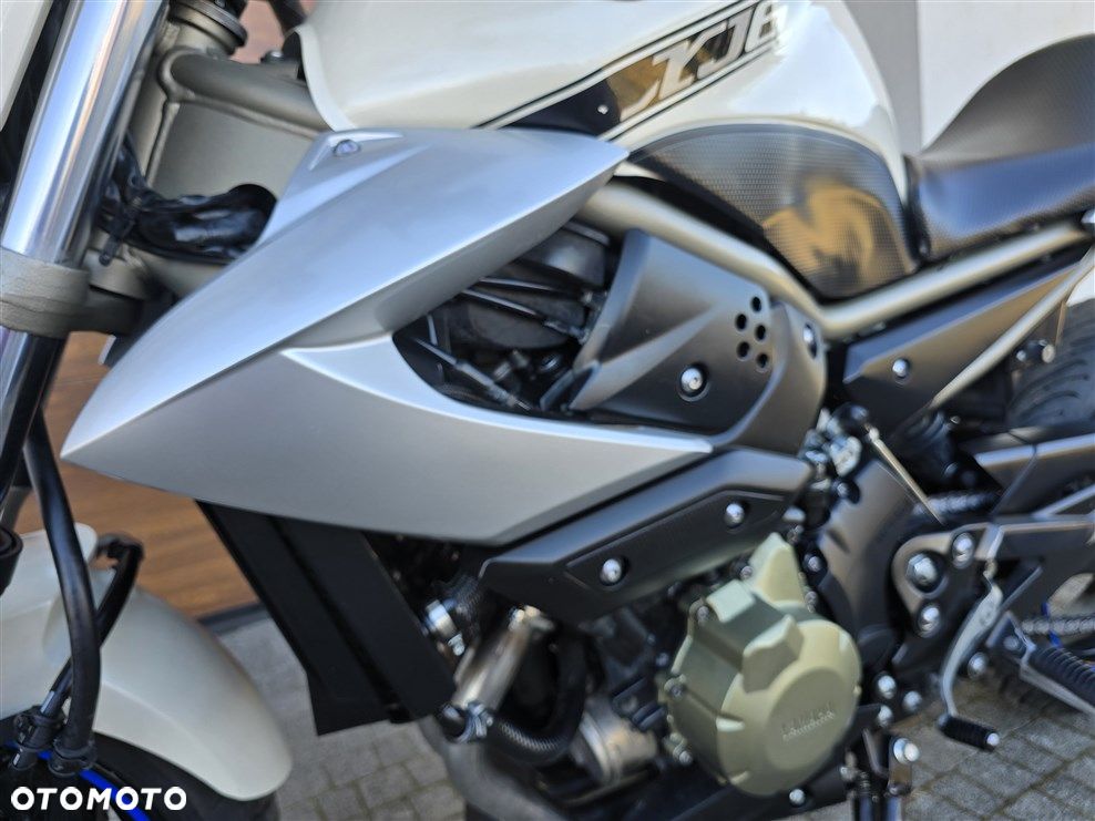 Yamaha XJ - 5