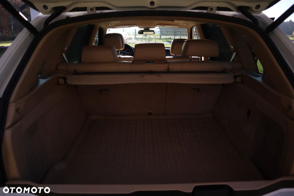 BMW X5 xDrive35i - 12