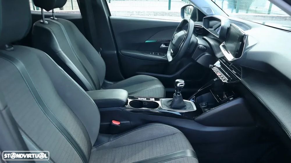 Peugeot 2008 1.2 PureTech Allure - 14