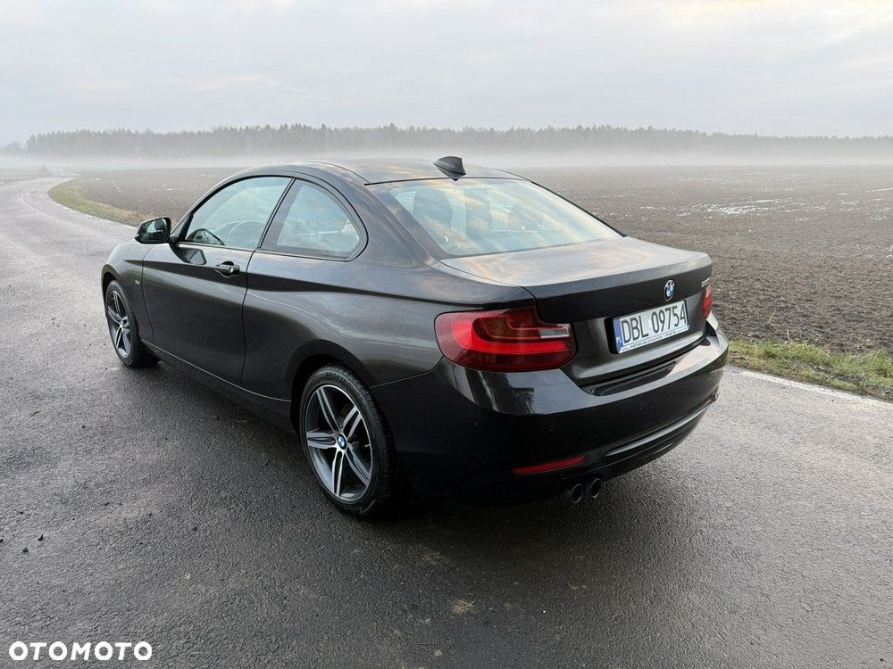 BMW Seria 2 220i Sport Line - 4