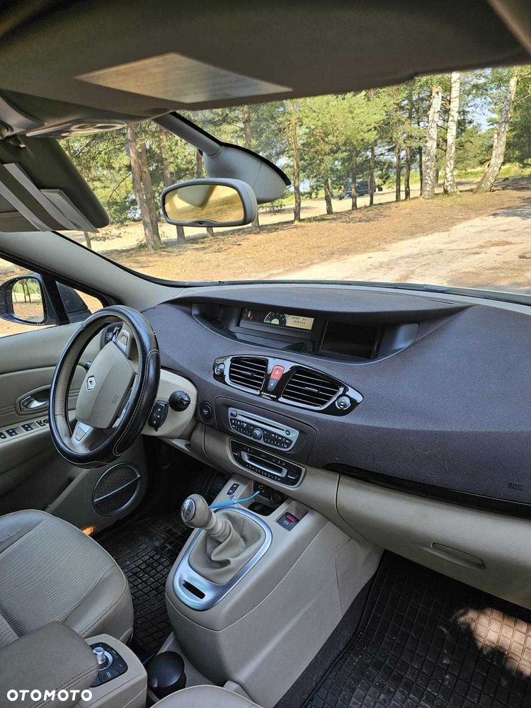 Renault Scenic - 3