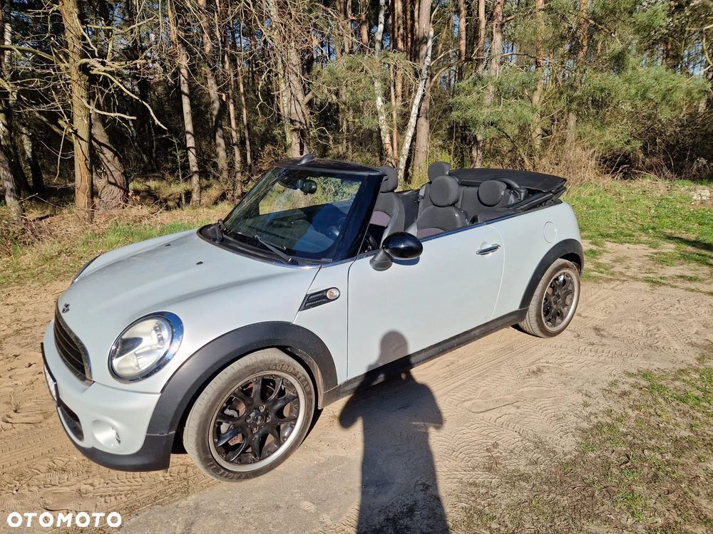 MINI Cooper D Cabrio - 12