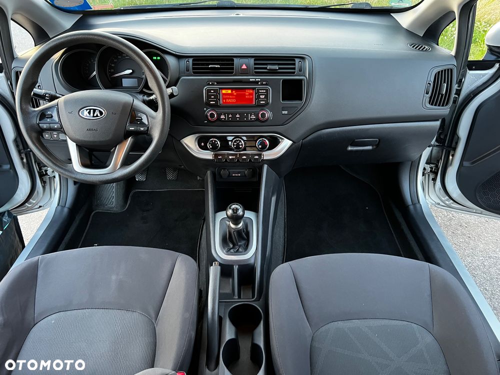 Kia Rio 1.2 L - 21