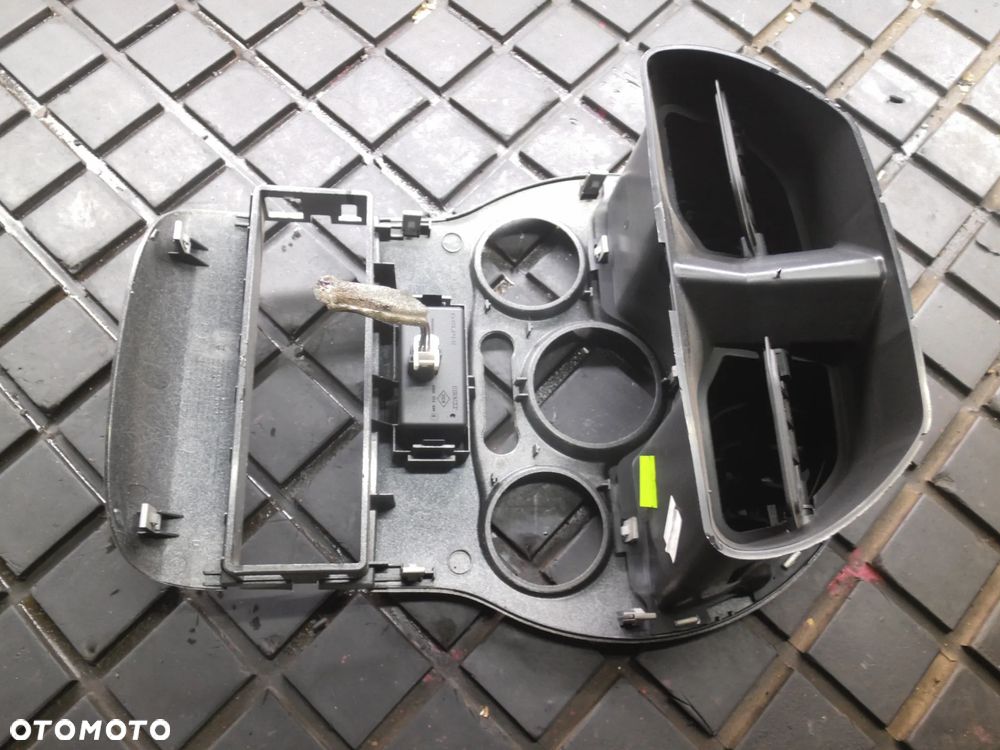 RAMKA RADIA PANELA KRATKA NAWIEWU ŚRODKOWA RENAULT MODUS I SREBRNA - 2