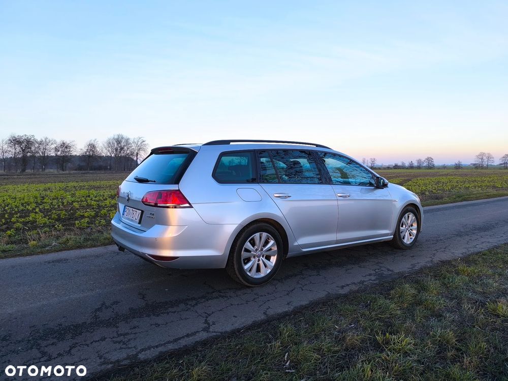 Volkswagen Golf - 20