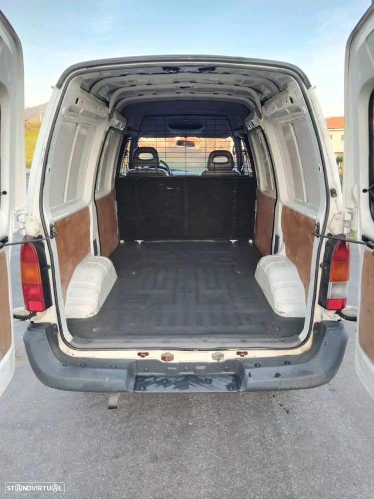 Nissan Vanette Cargo 2.3 D SLX - 15