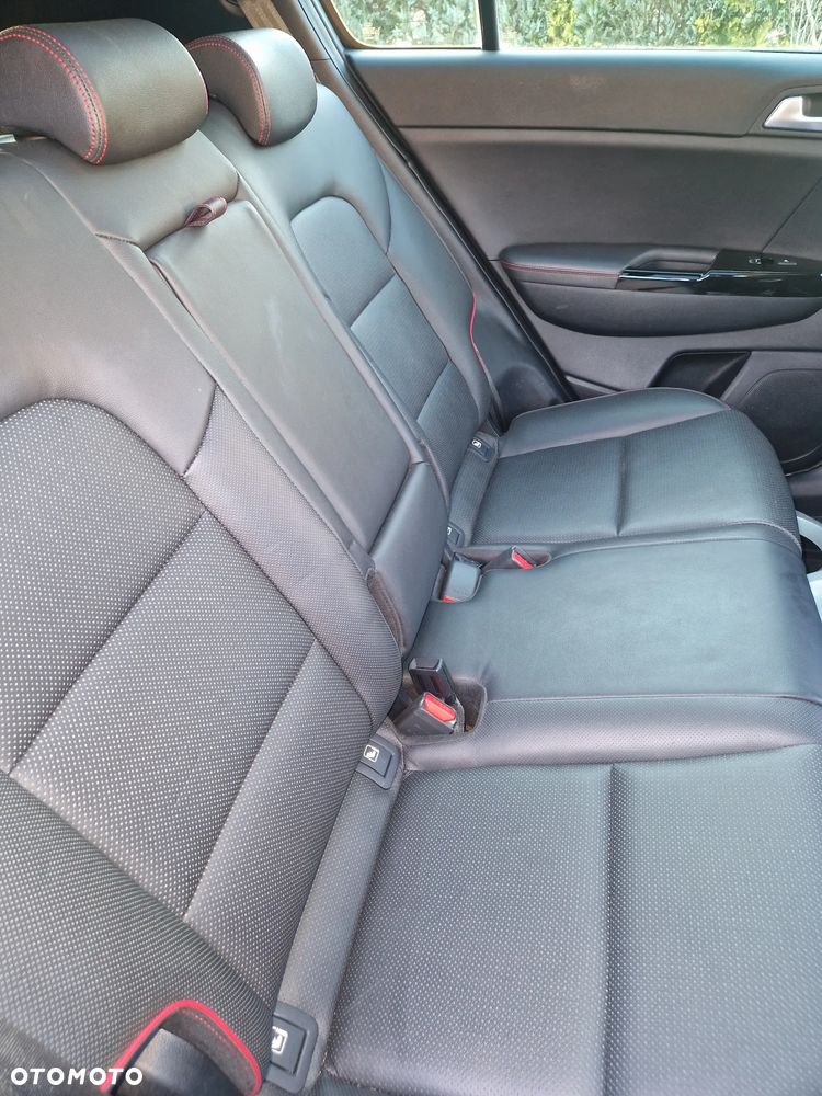 Kia Sportage 1.6 CRDI AWD Eco-Dynamics+ (48V M-H) DCT GT LINE - 28