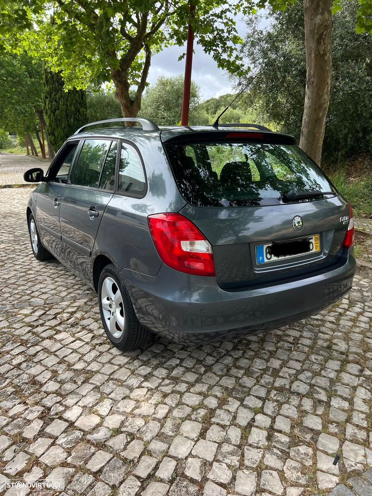 Skoda Fabia Break 1.4 Elegance - 6