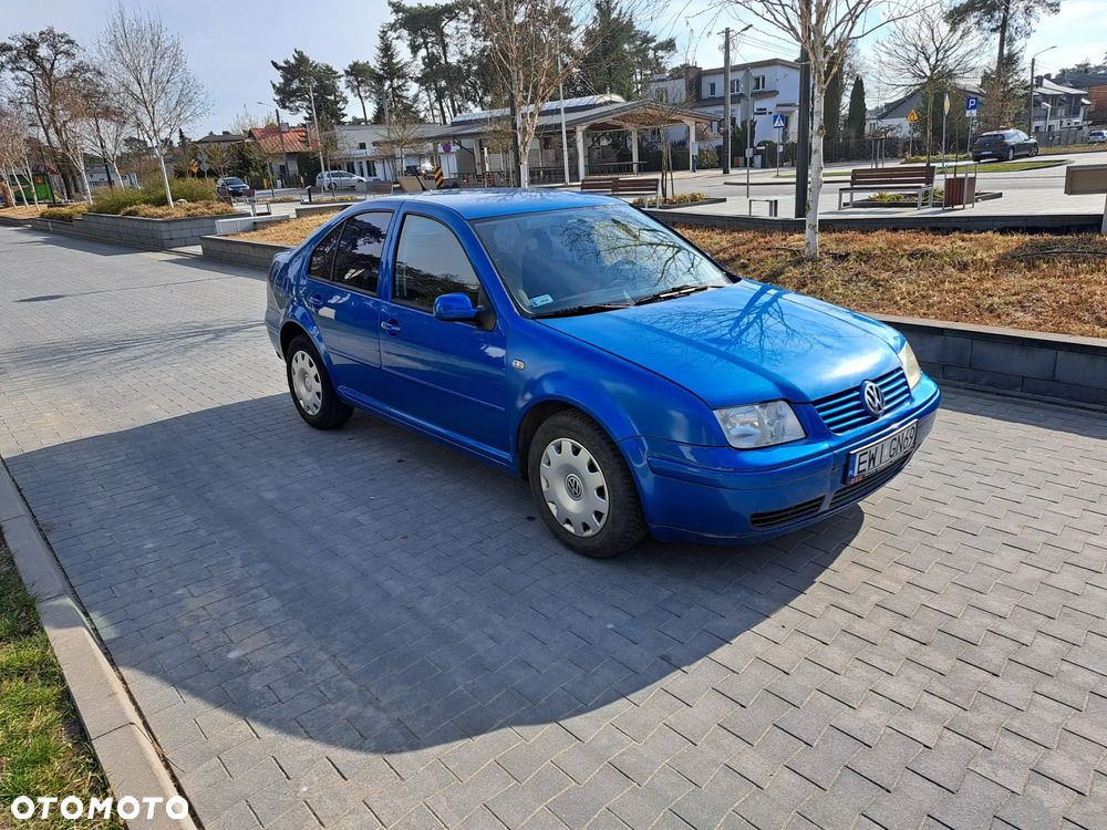 Volkswagen Bora Variant 2.0 Highline - 13