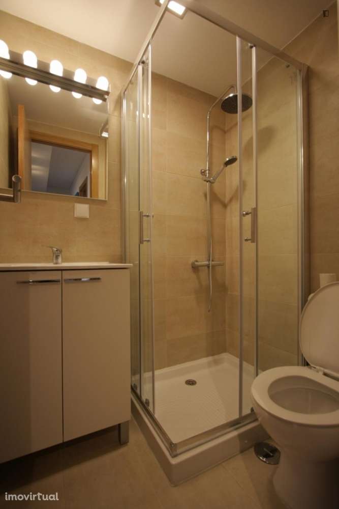 Quarto - localizado em Oeiras Lisbon - Grande imagem: 4/5