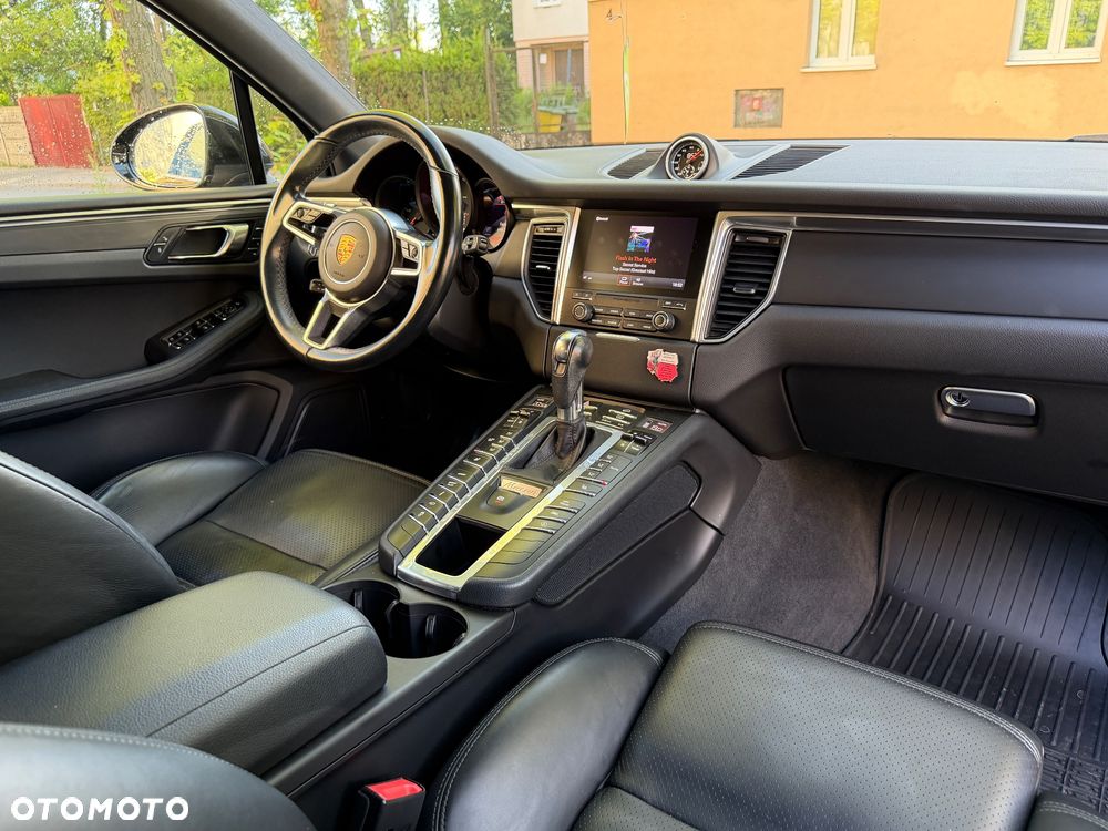 Porsche Macan Standard - 17