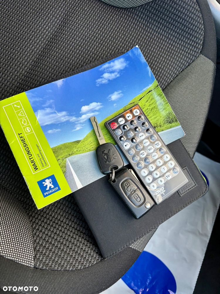 Peugeot 308 1.6 Trendy - 11