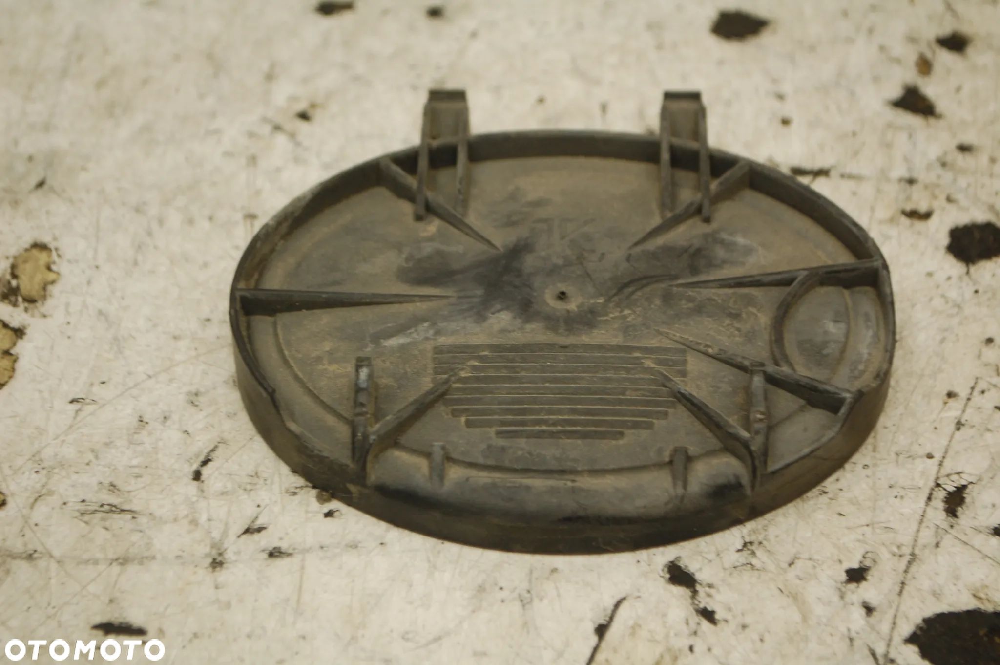ZAŚLEPKA LAMPY PRZÓD PRZEDNIEJ 1305239238 AUDI A3 8P A4 B7 - 1