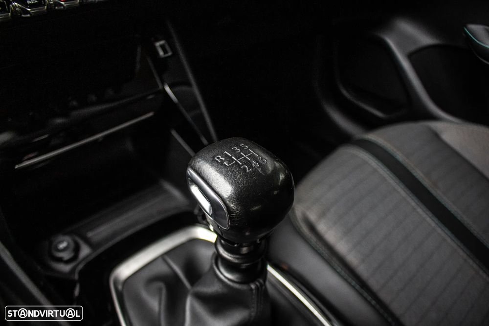 Peugeot 208 PureTech 100 Allure - 18